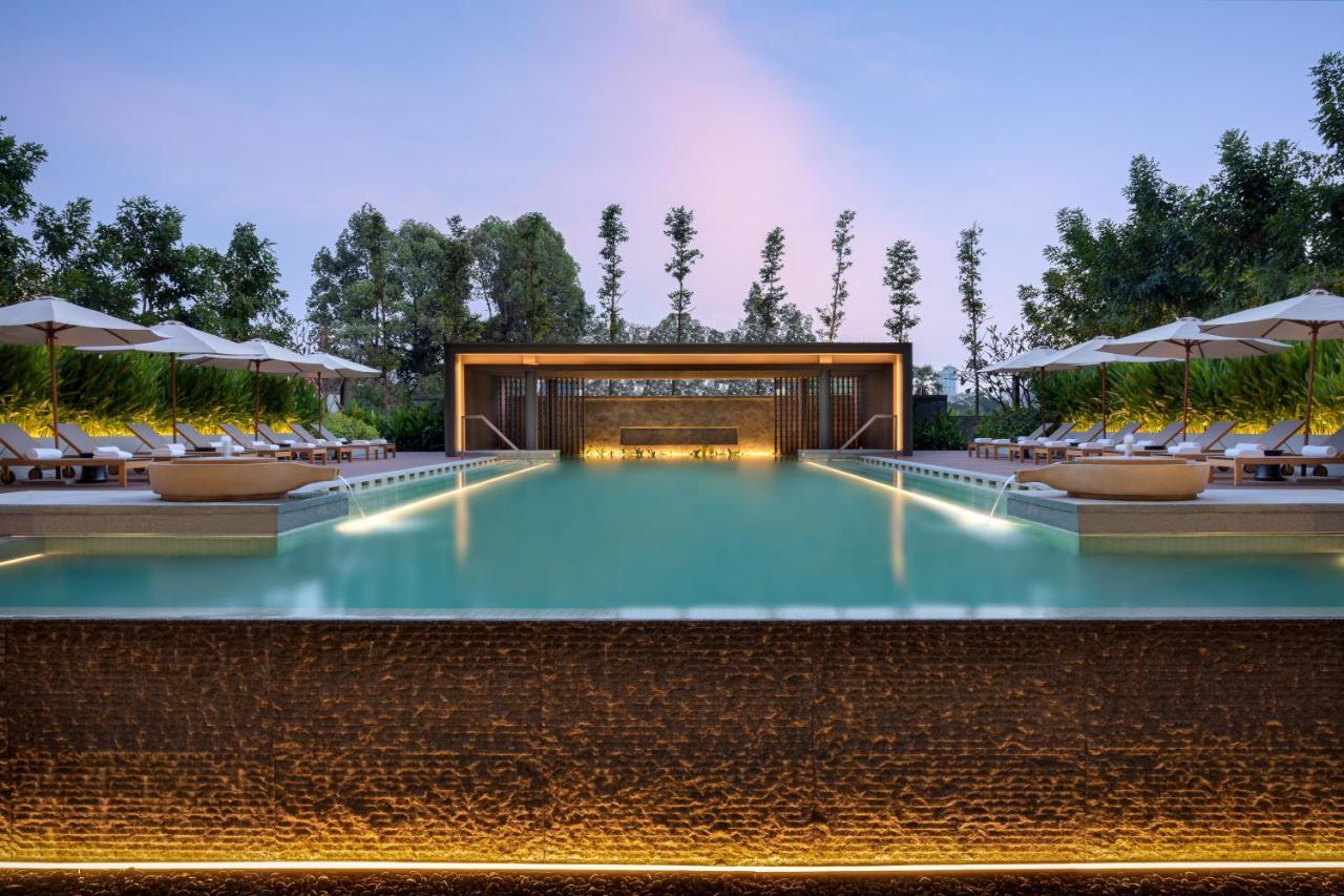Hotel Hyatt Regency Phnom Penh Esterno foto