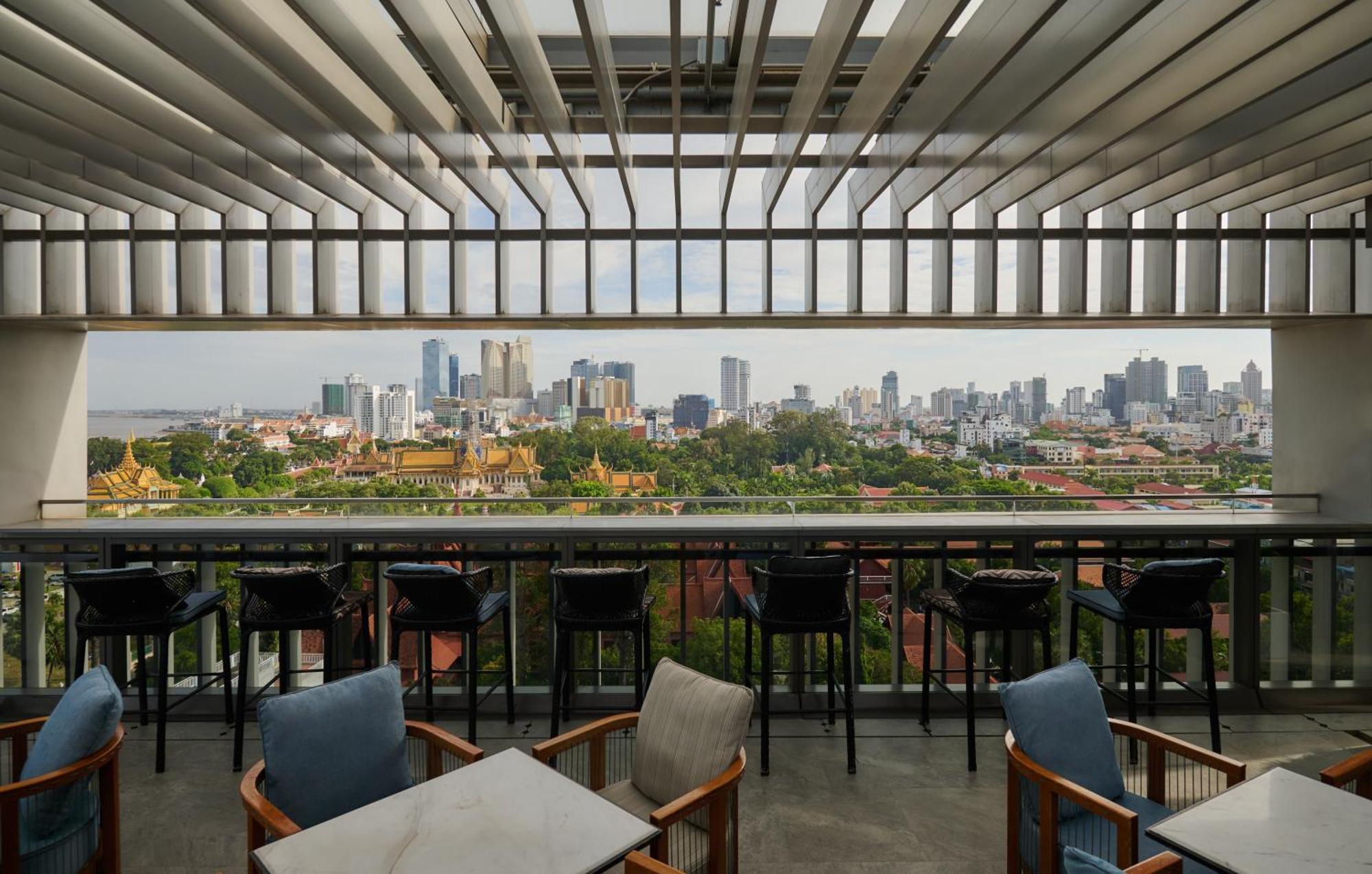 Hotel Hyatt Regency Phnom Penh Esterno foto